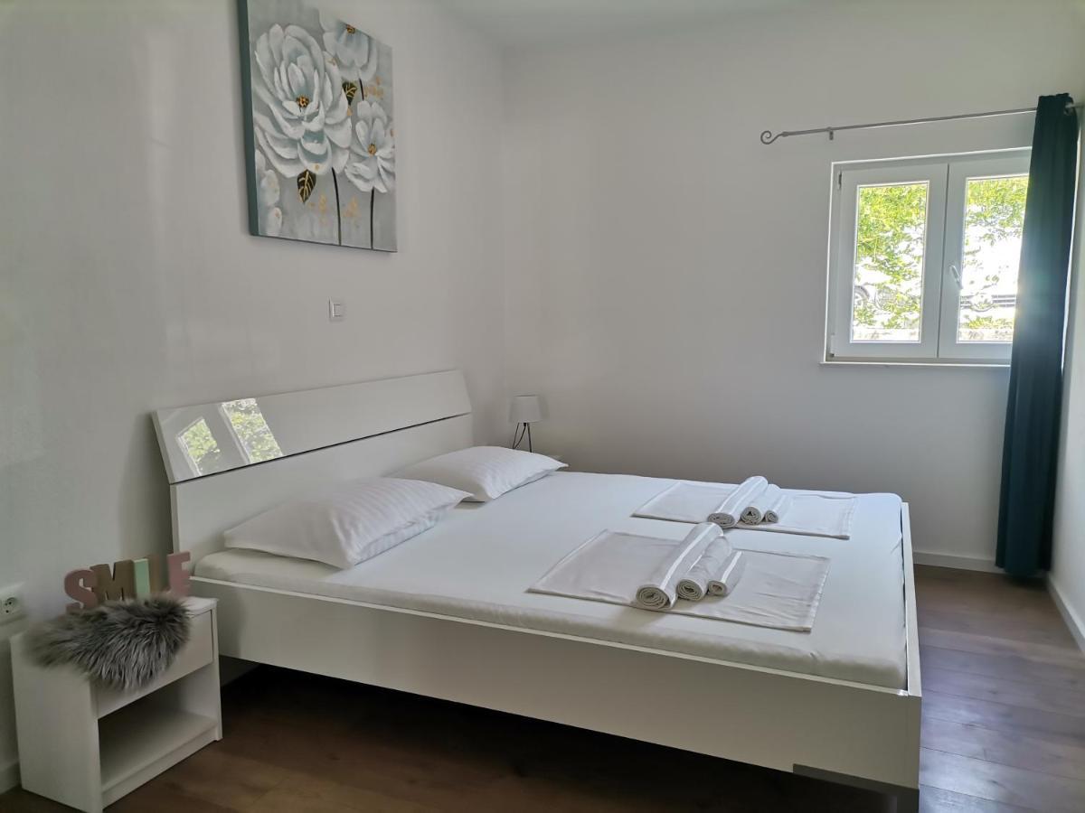 Apartmani Radic Primošten Kültér fotó